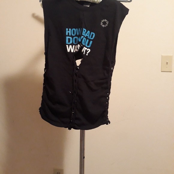 Top - Picture 2 of 2